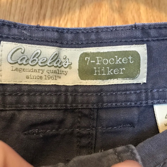 Cabela 46 x 7” NEW 7 pocket hiker charcoal Shorts - Picture 3 of 5